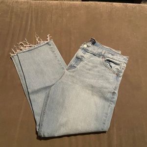 🧡GAP Frayed Ankle Jeans🧡